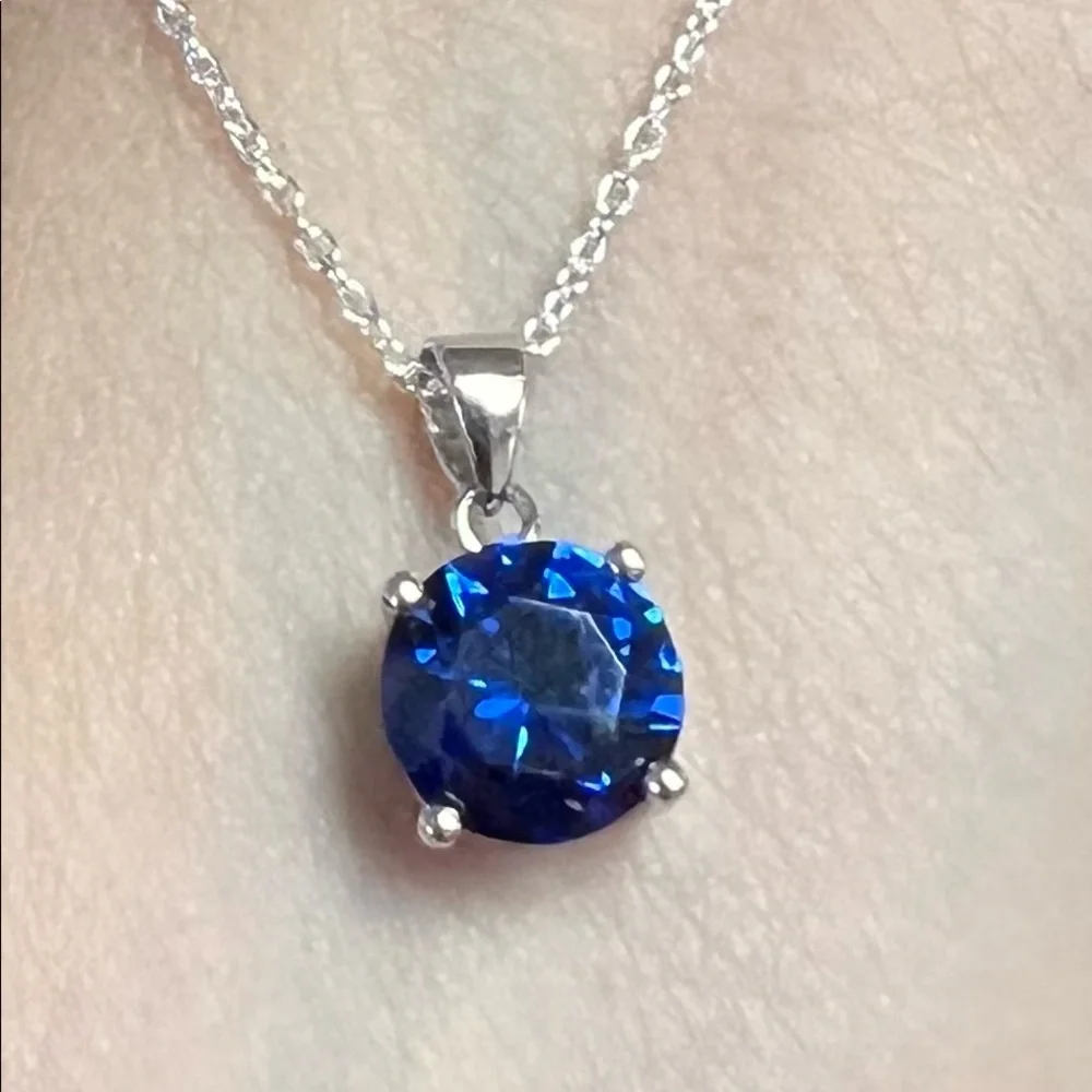 925 Sterling Silver. Solitary. Necklace - Picture 3 of 8